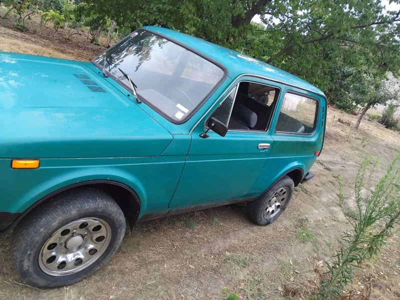 Lada Niva, снимка 2 - Автомобили и джипове - 52696589