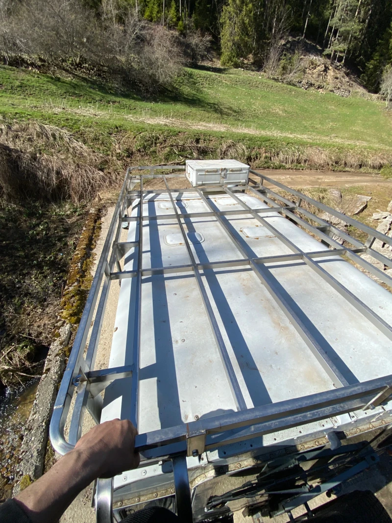 Land Rover Defender, снимка 3 - Автомобили и джипове - 52598278