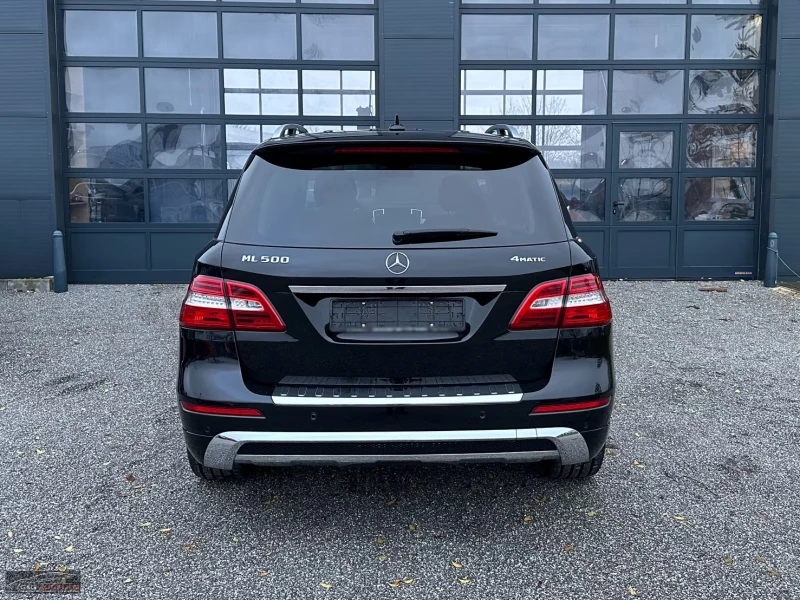 Mercedes-Benz ML 500 AMG/408HP/4X4/360/ALL BLACK/H&K/NAVI/775v, снимка 8 - Автомобили и джипове - 52224688