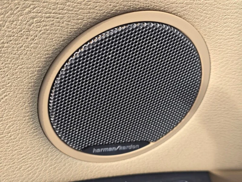 BMW X3 X-DRIVE* HEAD-UP* 360CAM* АвтоКредит(ЦЕНА ДО БГ), снимка 16 - Автомобили и джипове - 53539507