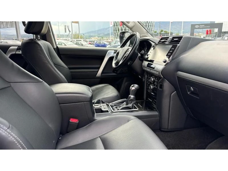 Toyota Land cruiser 150 Luxury - изображение 6
