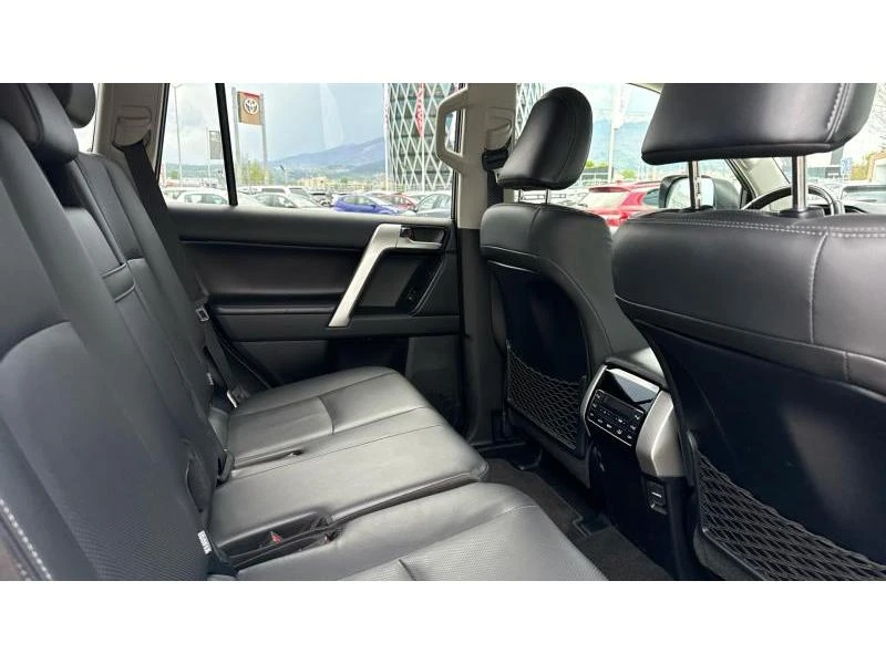 Toyota Land cruiser 150 Luxury - изображение 7