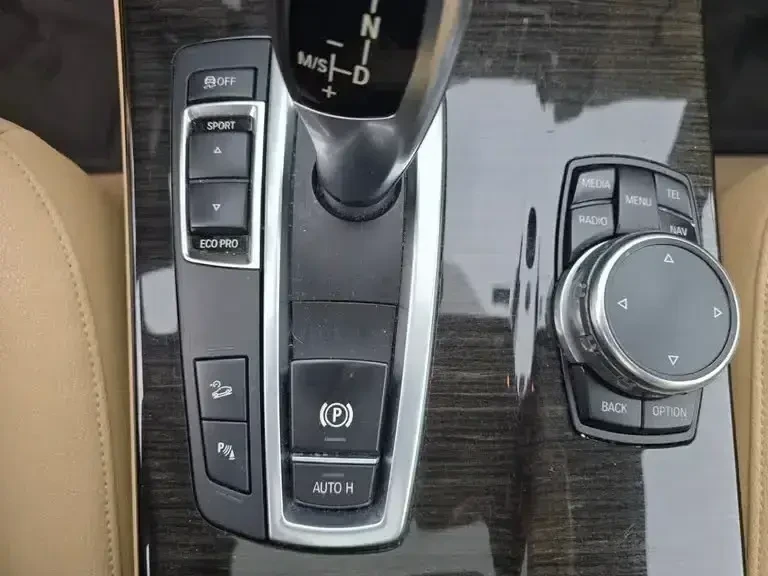 BMW X3 X-DRIVE* HEAD-UP* 360CAM* АвтоКредит(ЦЕНА ДО БГ), снимка 13 - Автомобили и джипове - 53539507