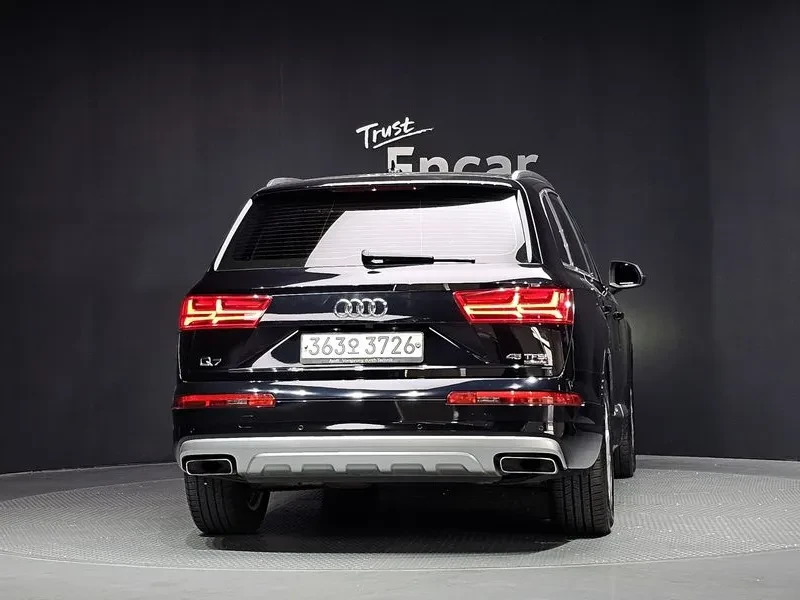 Audi Q7 45 TFSI QUATTRO, снимка 4 - Автомобили и джипове - 55322505