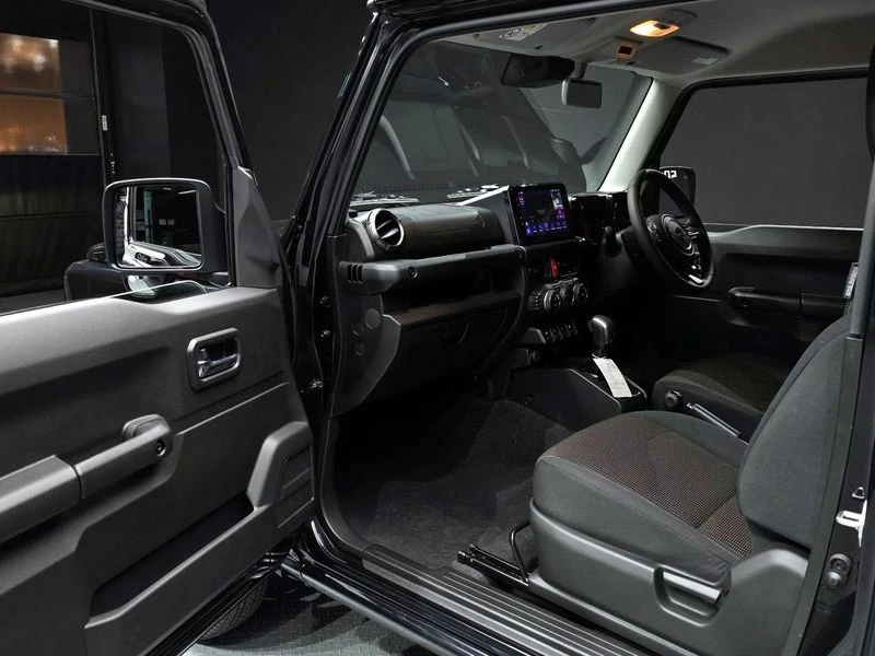 Suzuki Jimny 0.7 Automatic, снимка 10 - Автомобили и джипове - 55775614