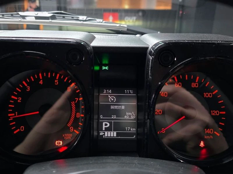 Suzuki Jimny 0.7 Automatic, снимка 8 - Автомобили и джипове - 55775614