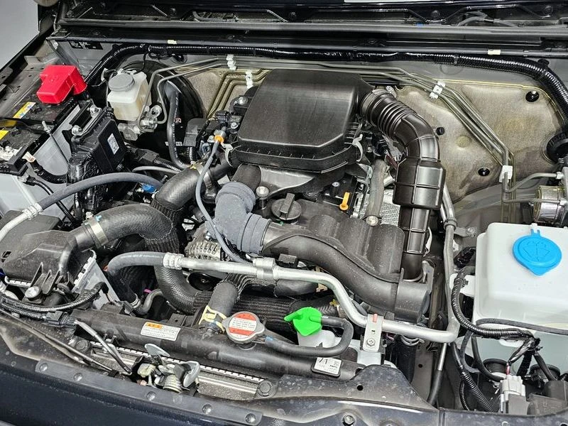 Suzuki Jimny 0.7 Automatic, снимка 6 - Автомобили и джипове - 55775614