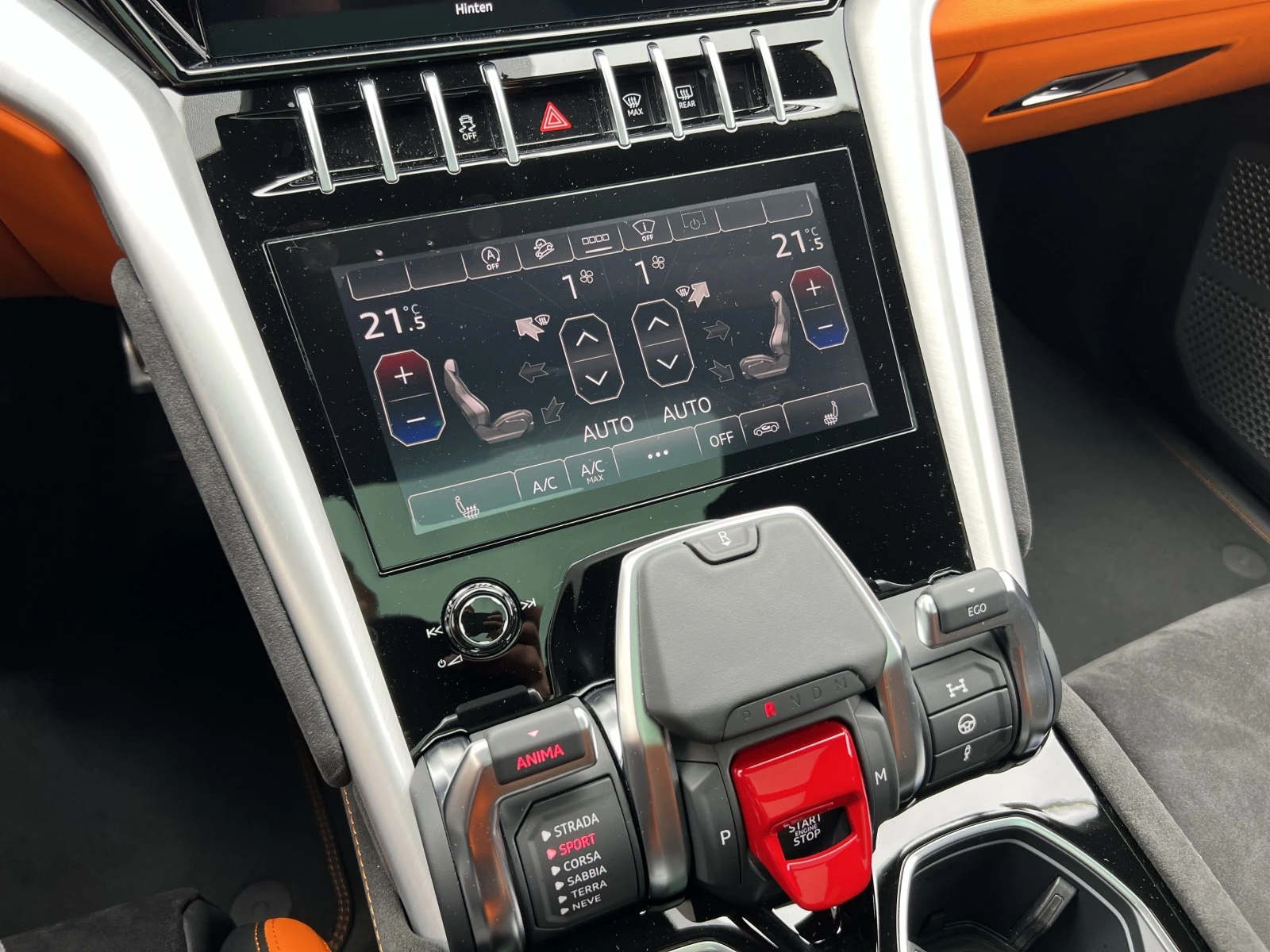 Lamborghini Urus S/ AKRAPOVIC/CERAMIC/LIFT/B&O/HEAD UP/PANO/TV/23 | Mobile.bg   11