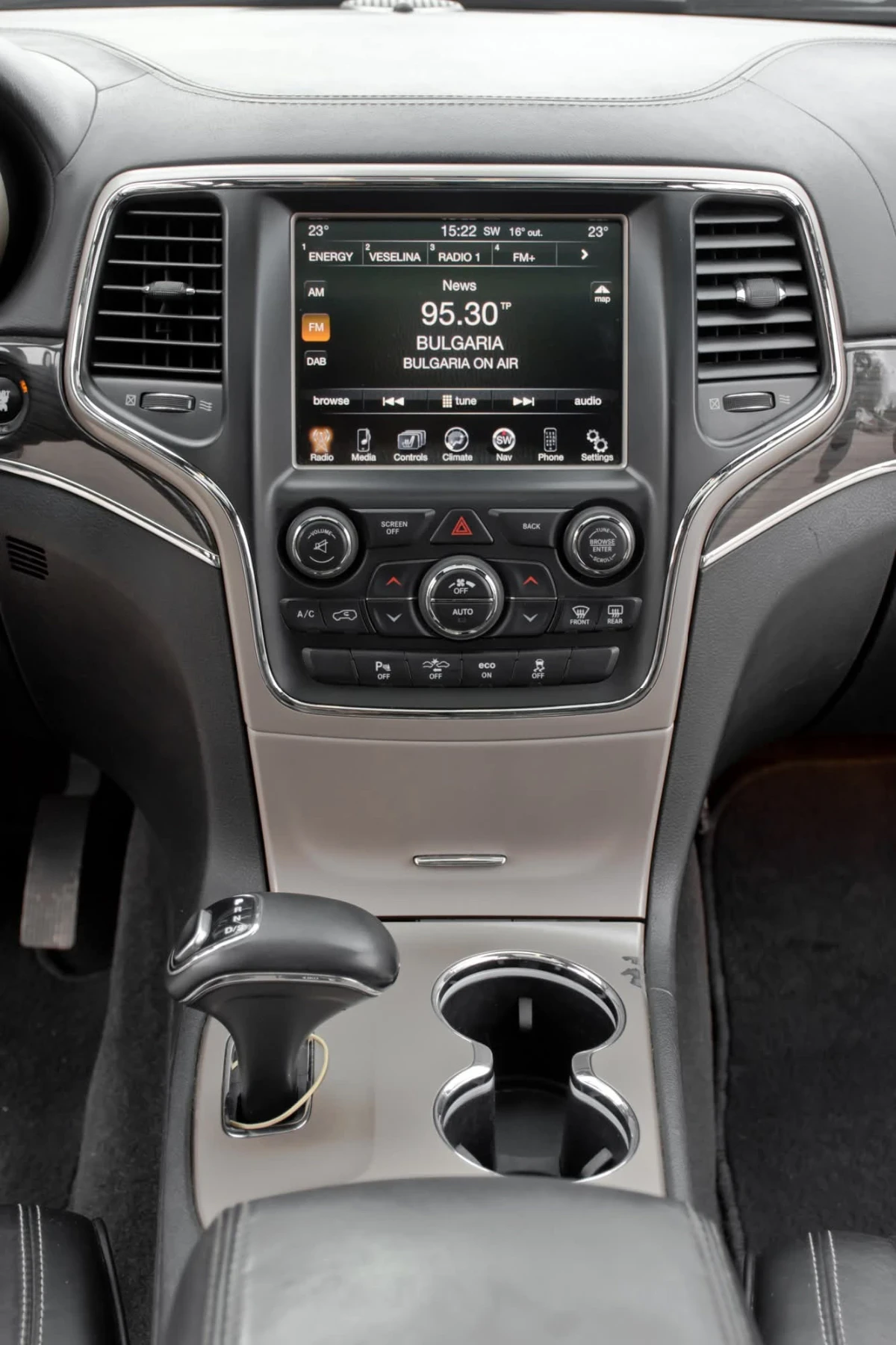Jeep Grand cherokee 3.0CRD 250к.с 8ZF - изображение 9