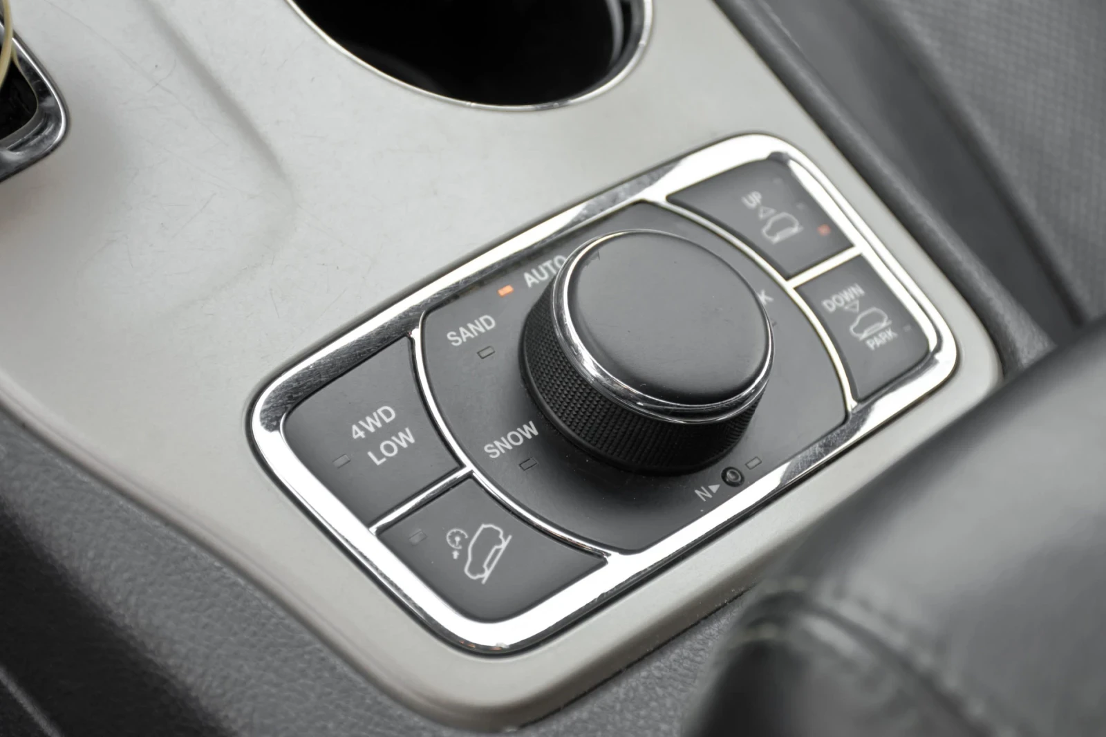Jeep Grand cherokee 3.0CRD 250к.с 8ZF - изображение 10