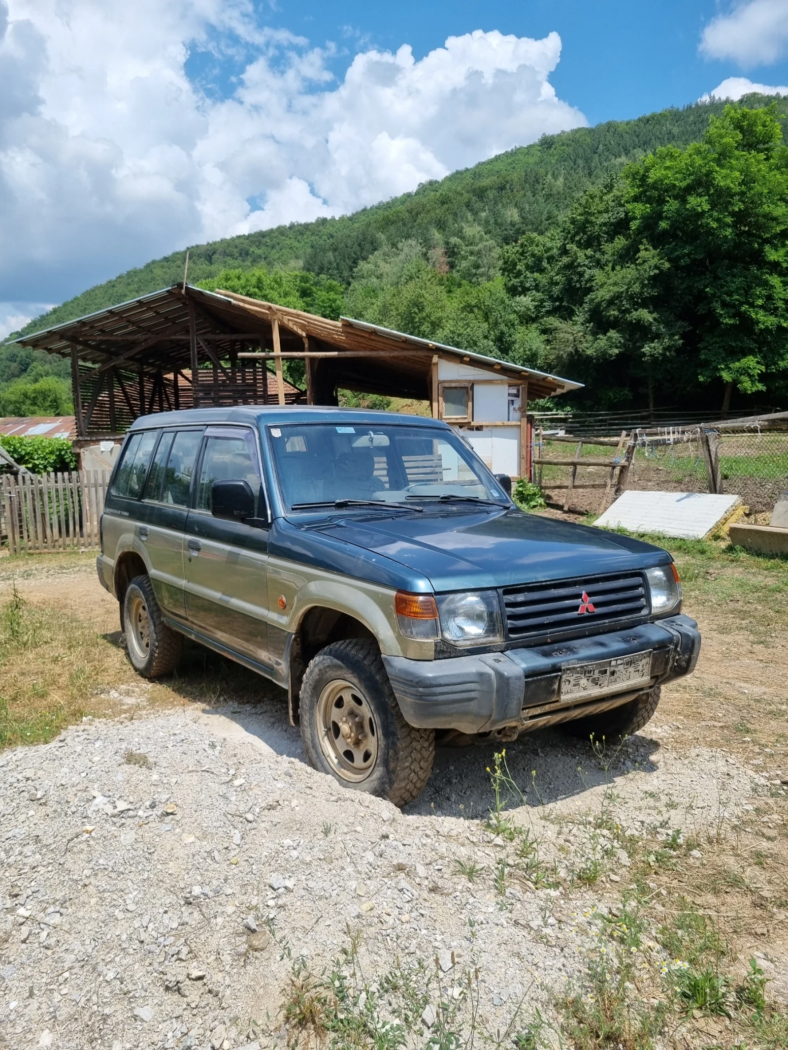 Mitsubishi Pajero Pajero 2.5 TD GLX - изображение 4