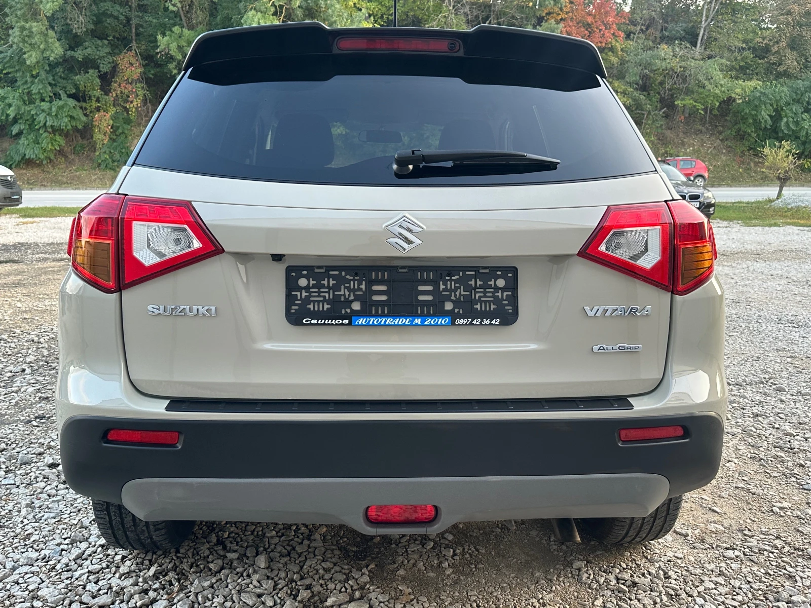 Suzuki Vitara 1.6DDIS* NAVI* TOP* 4X4* EVRO6 - изображение 6