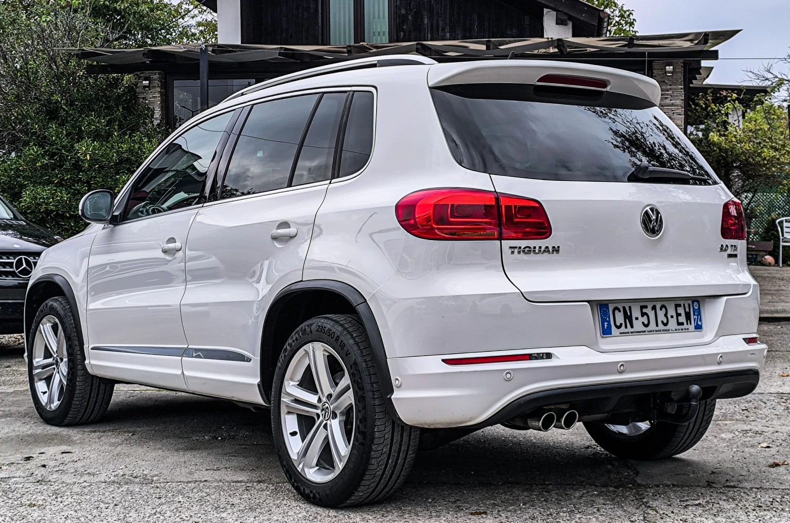 VW Tiguan 2.0TDI R-LINE DSG 4-MOTION - изображение 4