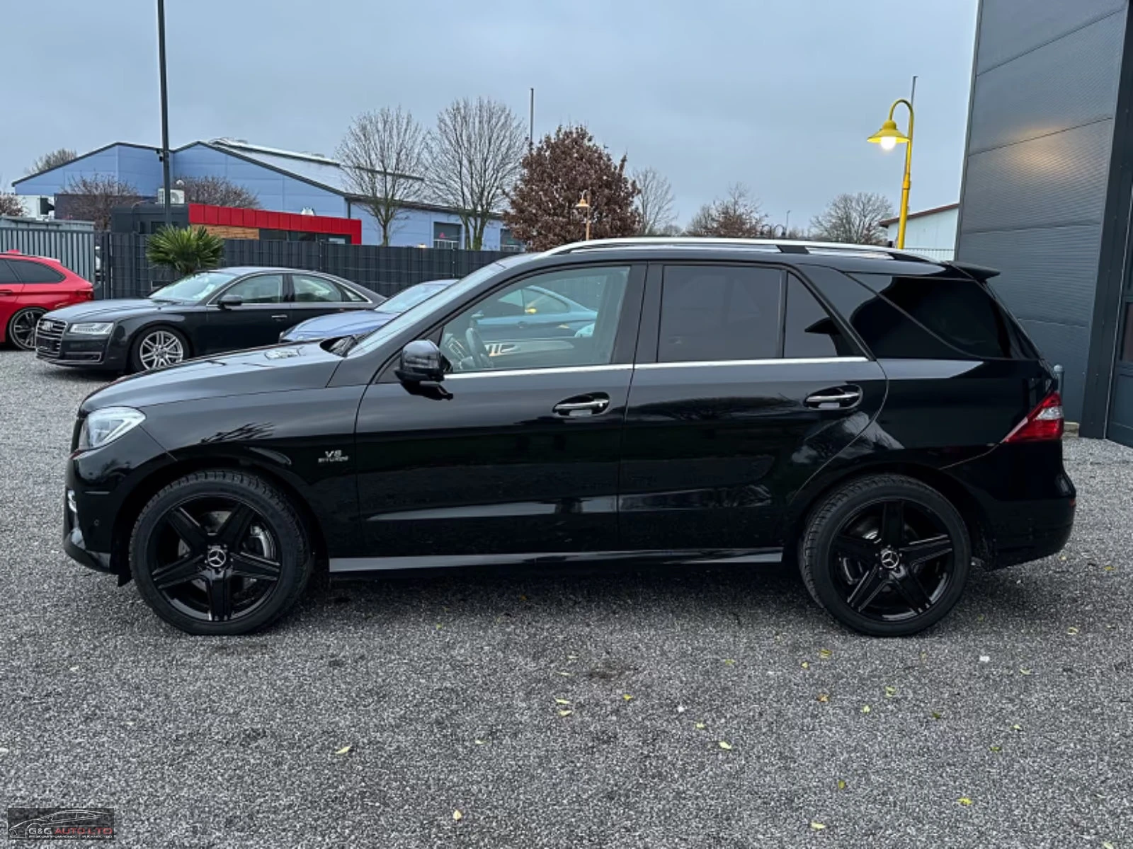 Mercedes-Benz ML 500 AMG/408HP/4X4/360/ALL BLACK/H&K/NAVI/775v - изображение 3