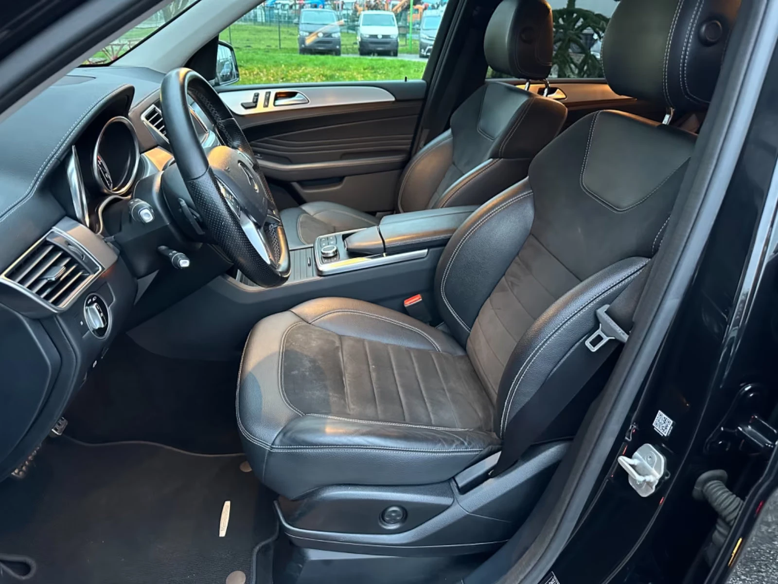 Mercedes-Benz ML 500 AMG/408HP/4X4/360/ALL BLACK/H&K/NAVI/775v | Mobile.bg   11