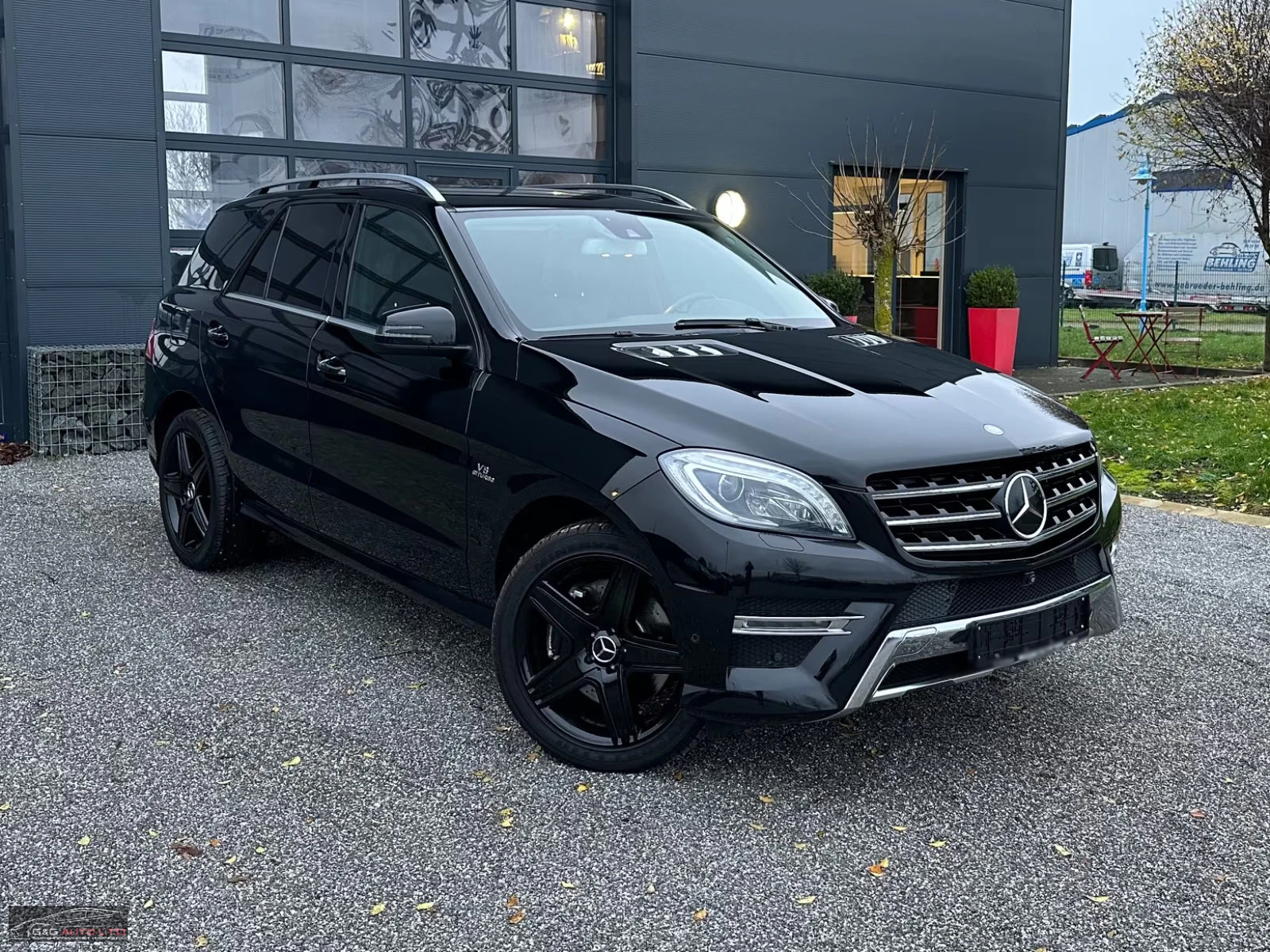 Mercedes-Benz ML 500 AMG/408HP/4X4/360/ALL BLACK/H&K/NAVI/775v - изображение 5
