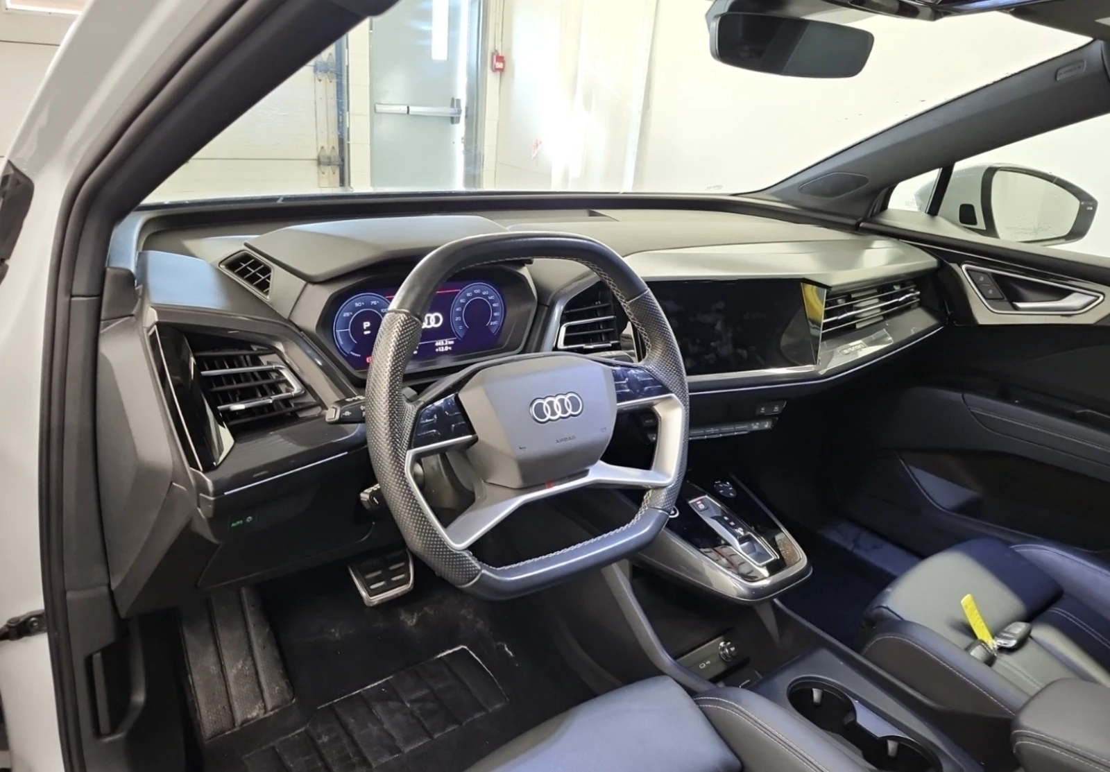 Audi Q4 e-tron - изображение 9