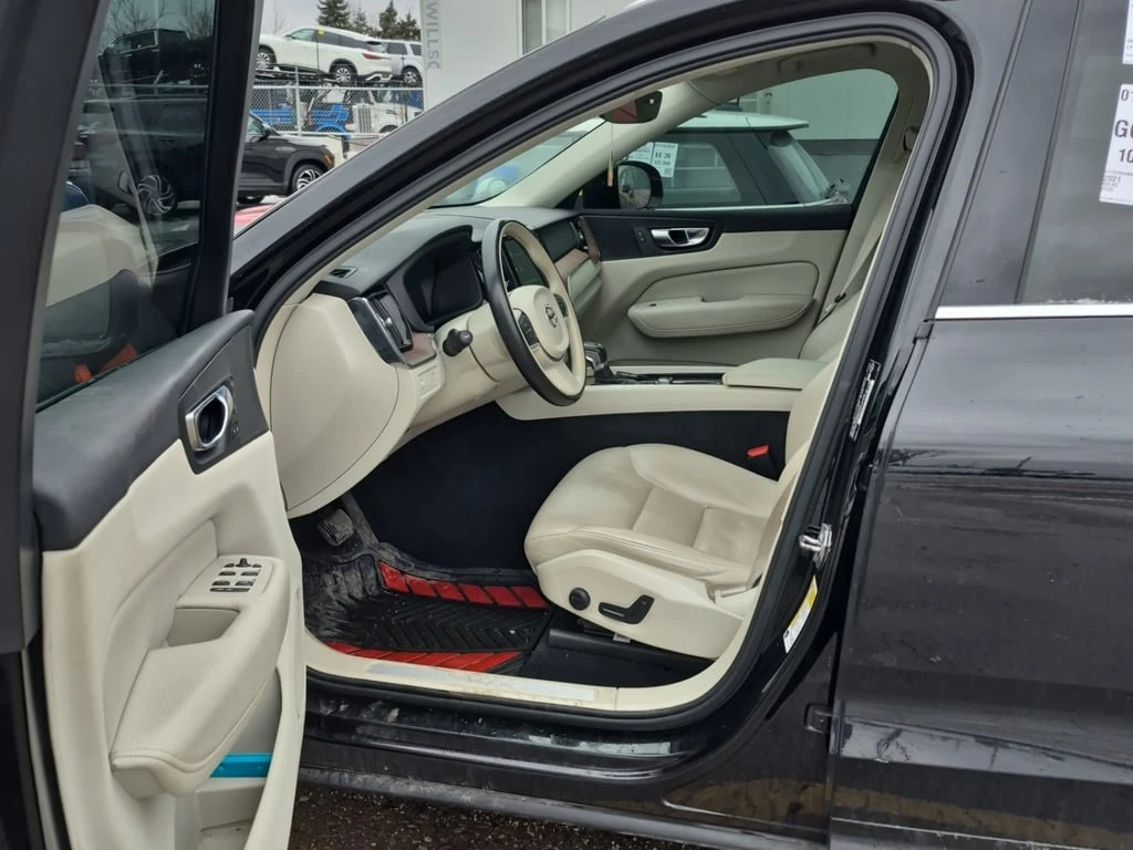 Volvo XC60 * MOMENTUM * CARFAX * ЦЕНА ДО БГ - изображение 6