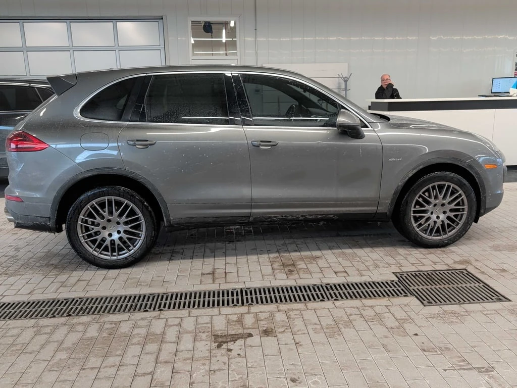 Porsche Cayenne Diesel  CARFAX | Mobile.bg � ����������� 3