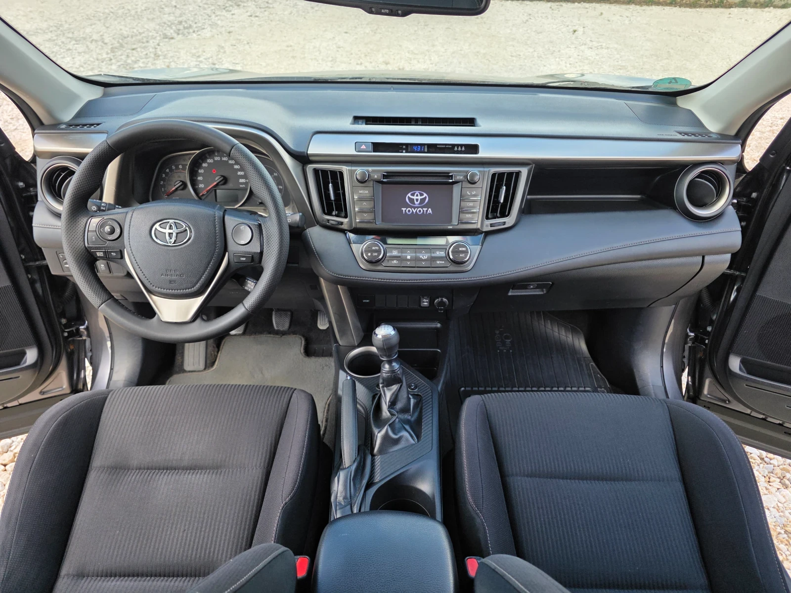 Toyota Rav4 2.2 D4D 4x4 START Edition, снимка 13 - Автомобили и джипове - 54647002
