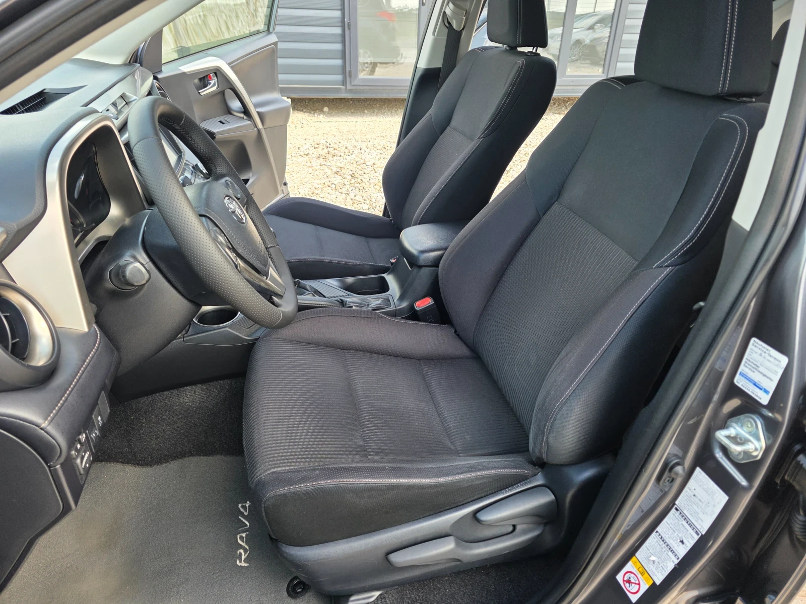 Toyota Rav4 2.2 D4D 4x4 START Edition, снимка 6 - Автомобили и джипове - 54647002