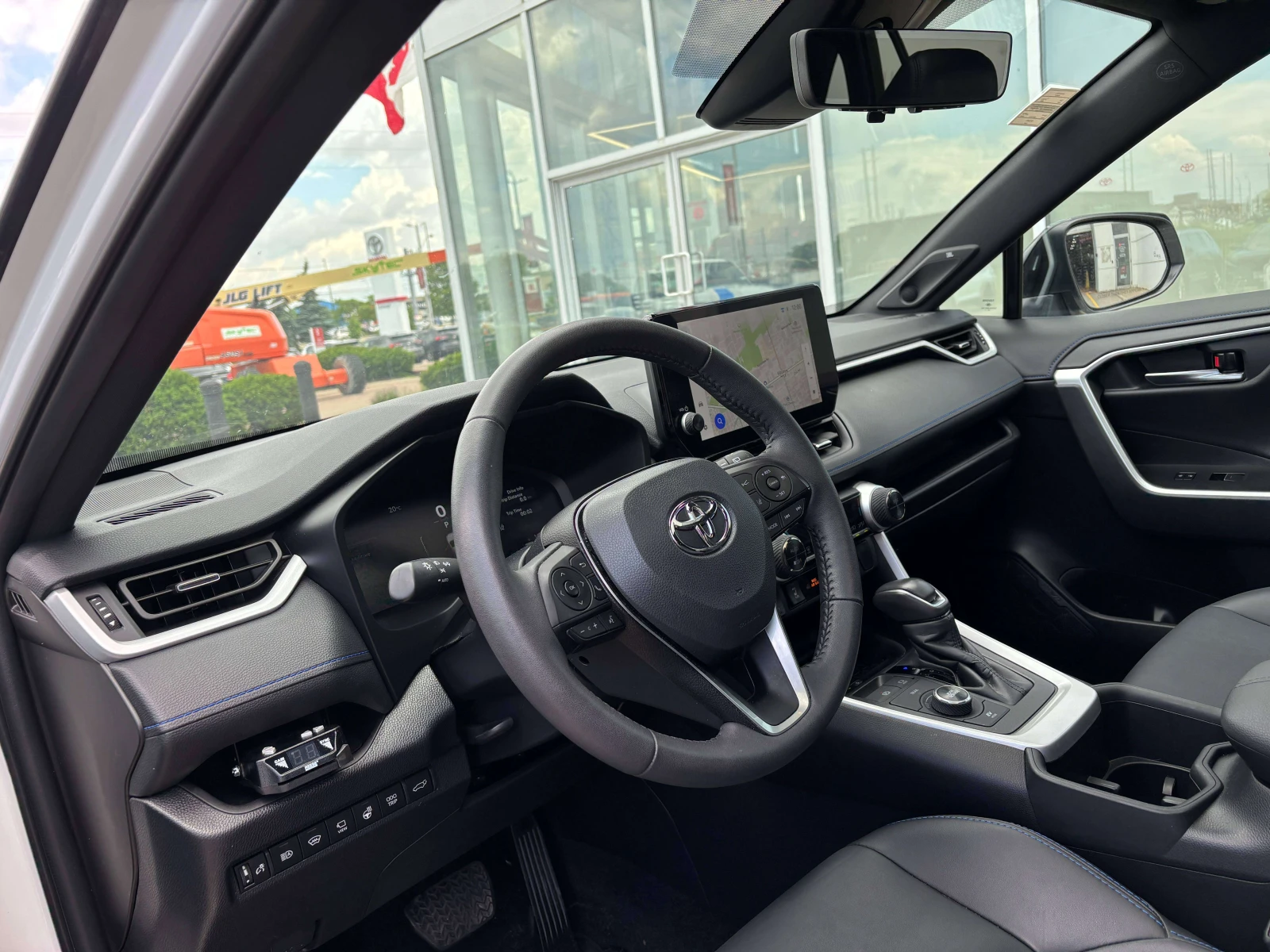 Toyota Rav4 Hybrid XSE AWD / JBL /  360 / DISTRONIC / ЦЕНА ДО , снимка 11 - Автомобили и джипове - 54972500