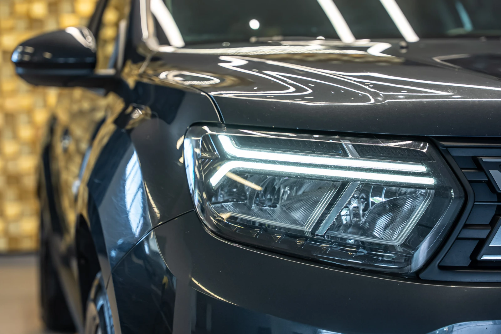 Dacia Duster 1.5 DCI 4x4, снимка 5 - Автомобили и джипове - 55446751