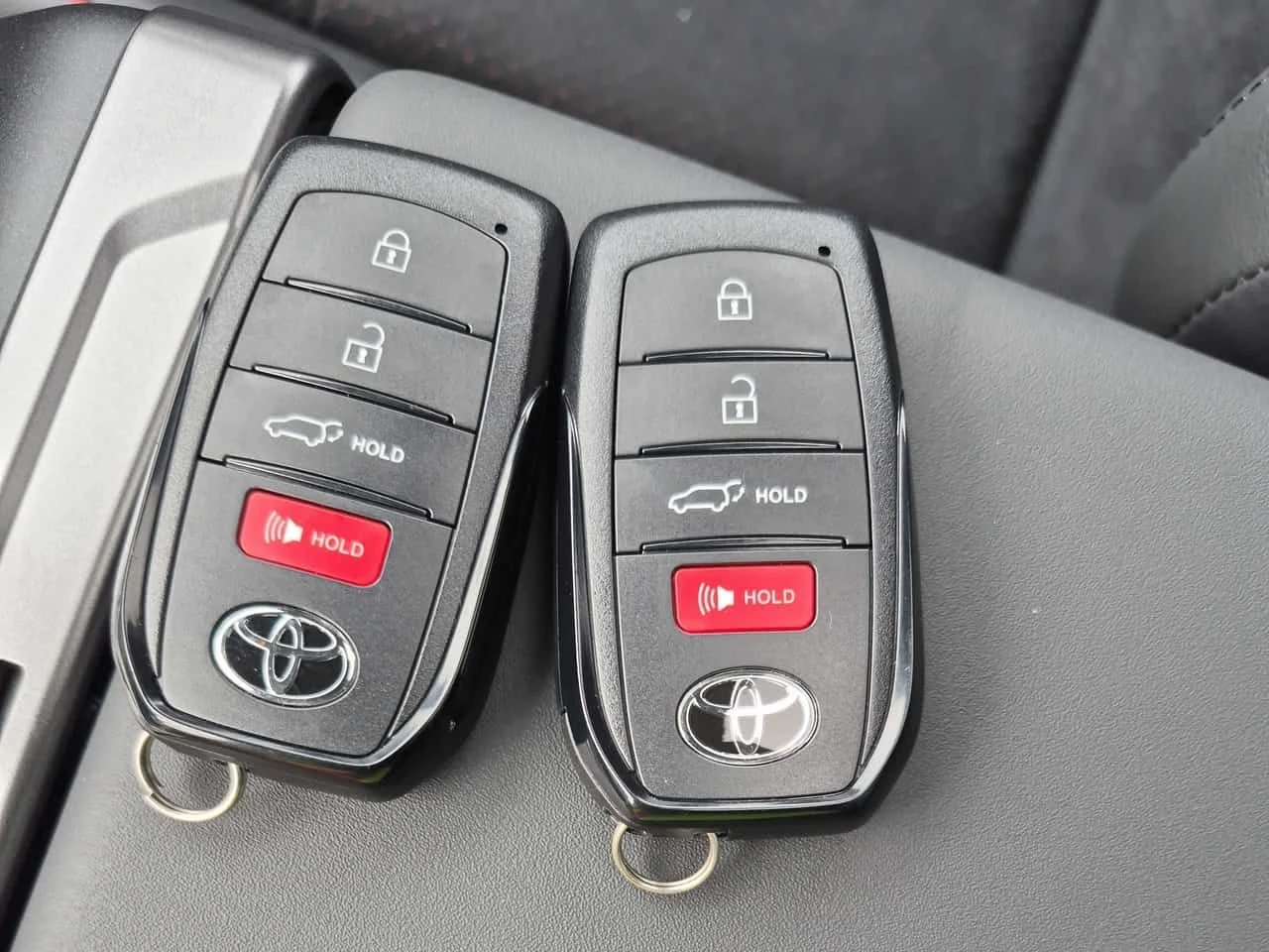Toyota Rav4 GR Sport AWD  CARFAX, снимка 13 - Автомобили и джипове - 55474448