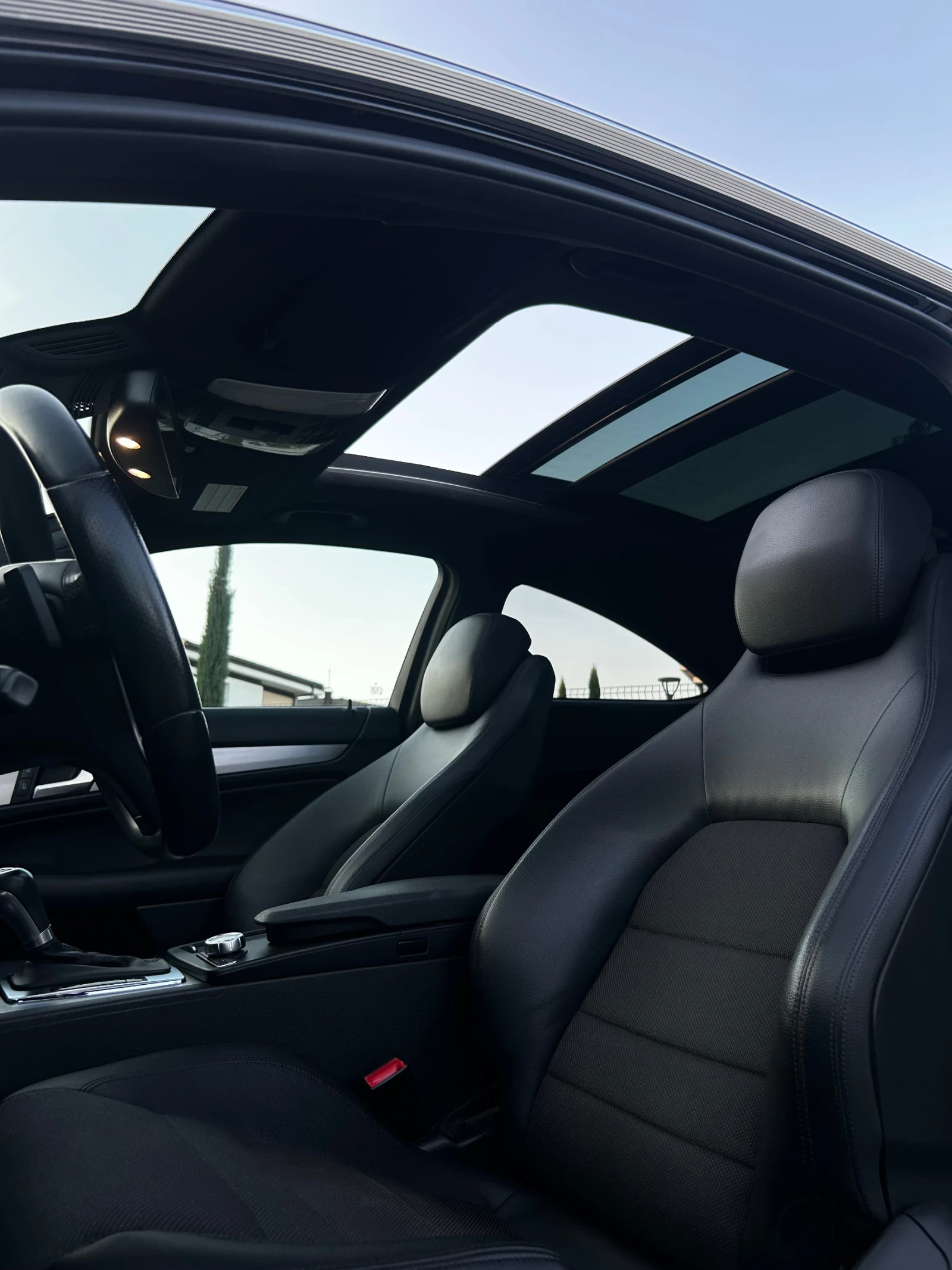 Mercedes-Benz C 250 //AMG-Pack //PANO, снимка 15 - Автомобили и джипове - 55958975