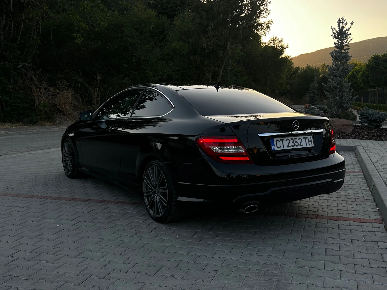 Mercedes-Benz C 250 //AMG-Pack //PANO, снимка 7 - Автомобили и джипове - 55958975