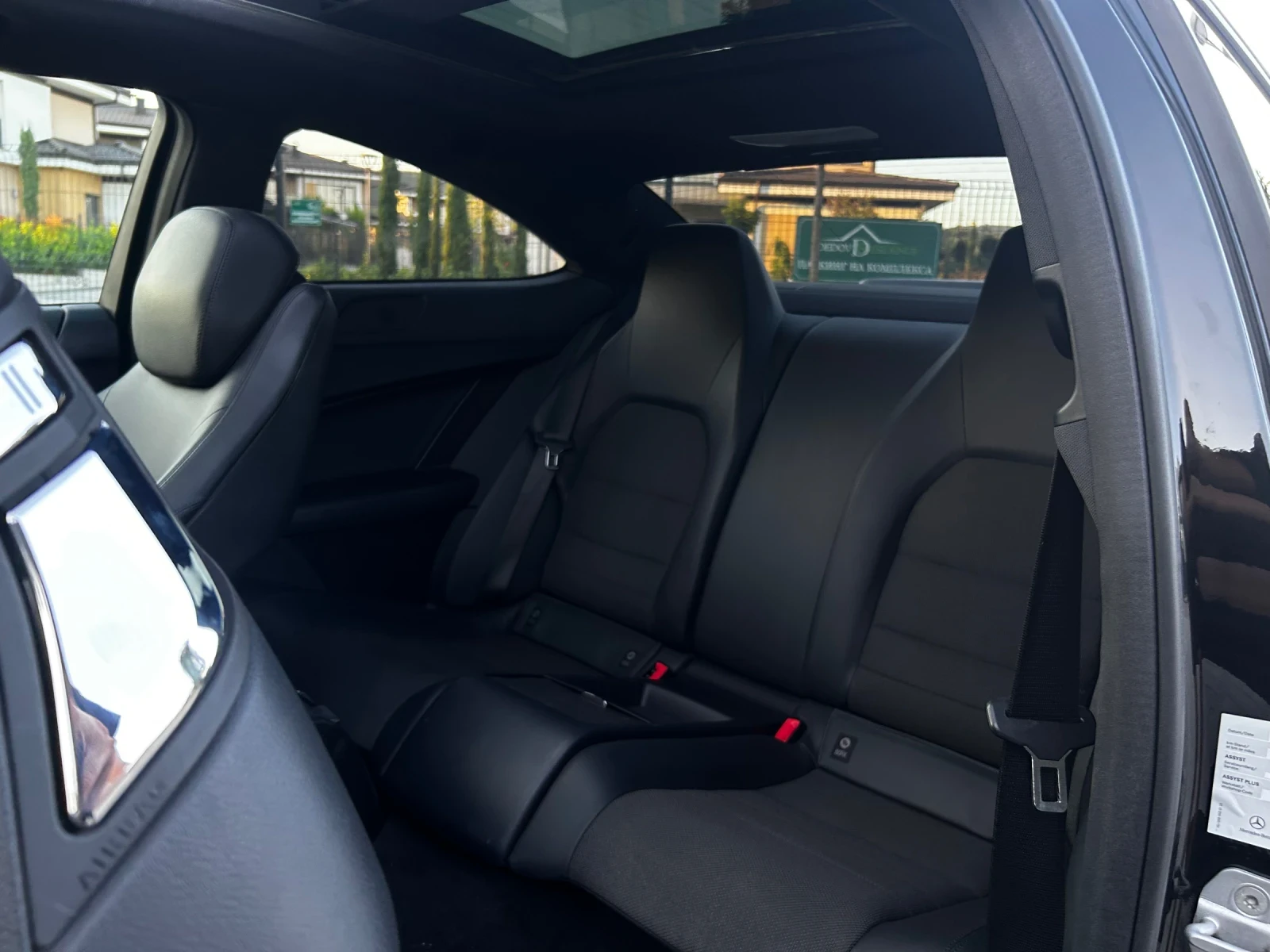 Mercedes-Benz C 250 //AMG-Pack //PANO, снимка 12 - Автомобили и джипове - 55958975
