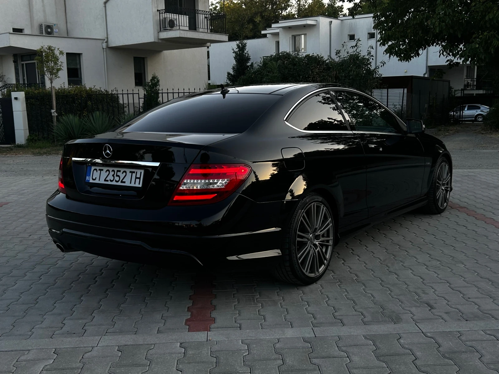 Mercedes-Benz C 250 //AMG-Pack //PANO, снимка 5 - Автомобили и джипове - 55958975