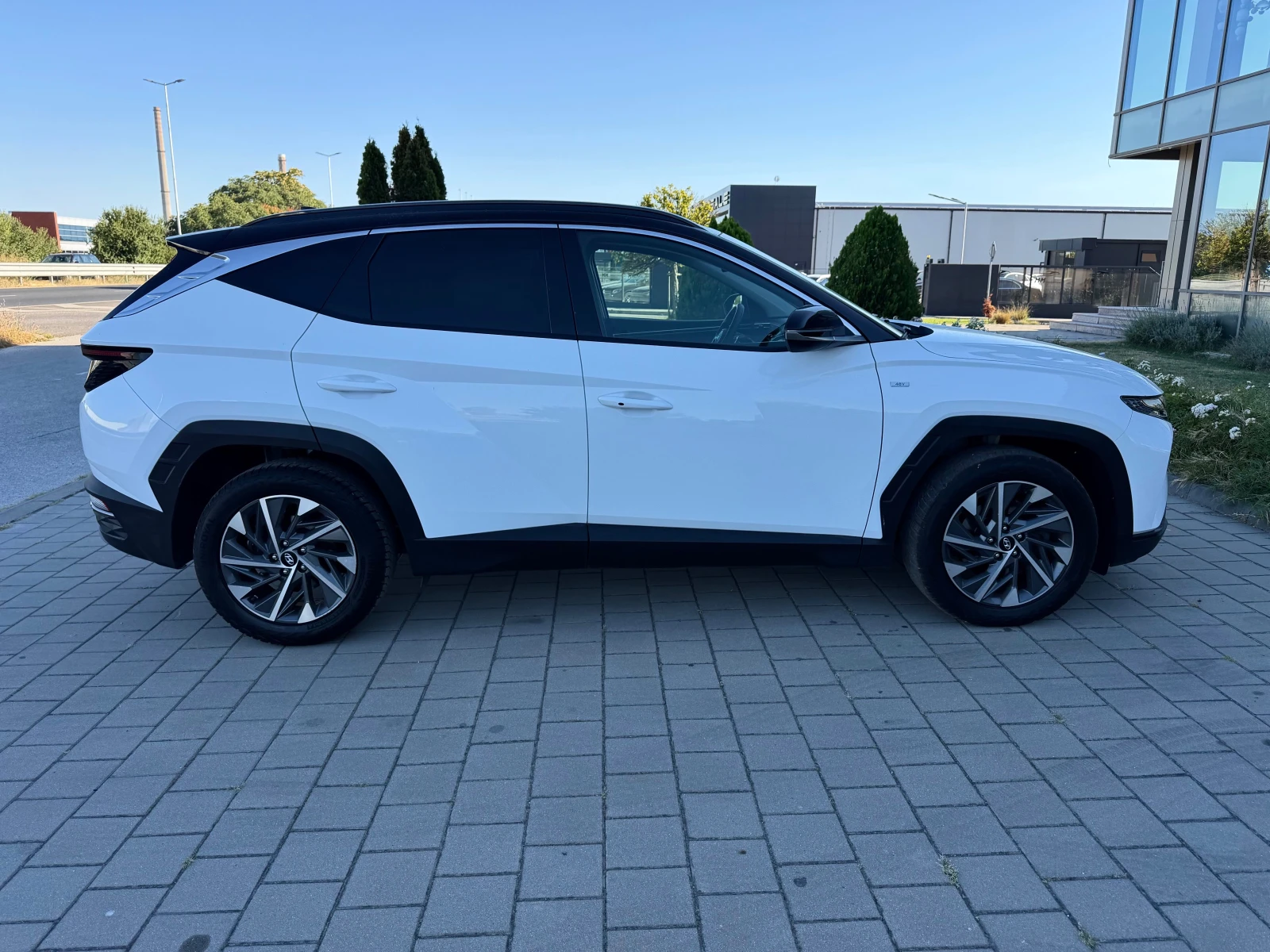 Hyundai Tucson PREMIUM-4X4-KEYLESS-GO-������-DISTRONIC-BLIND-SPOT | Mobile.bg � ����������� 4