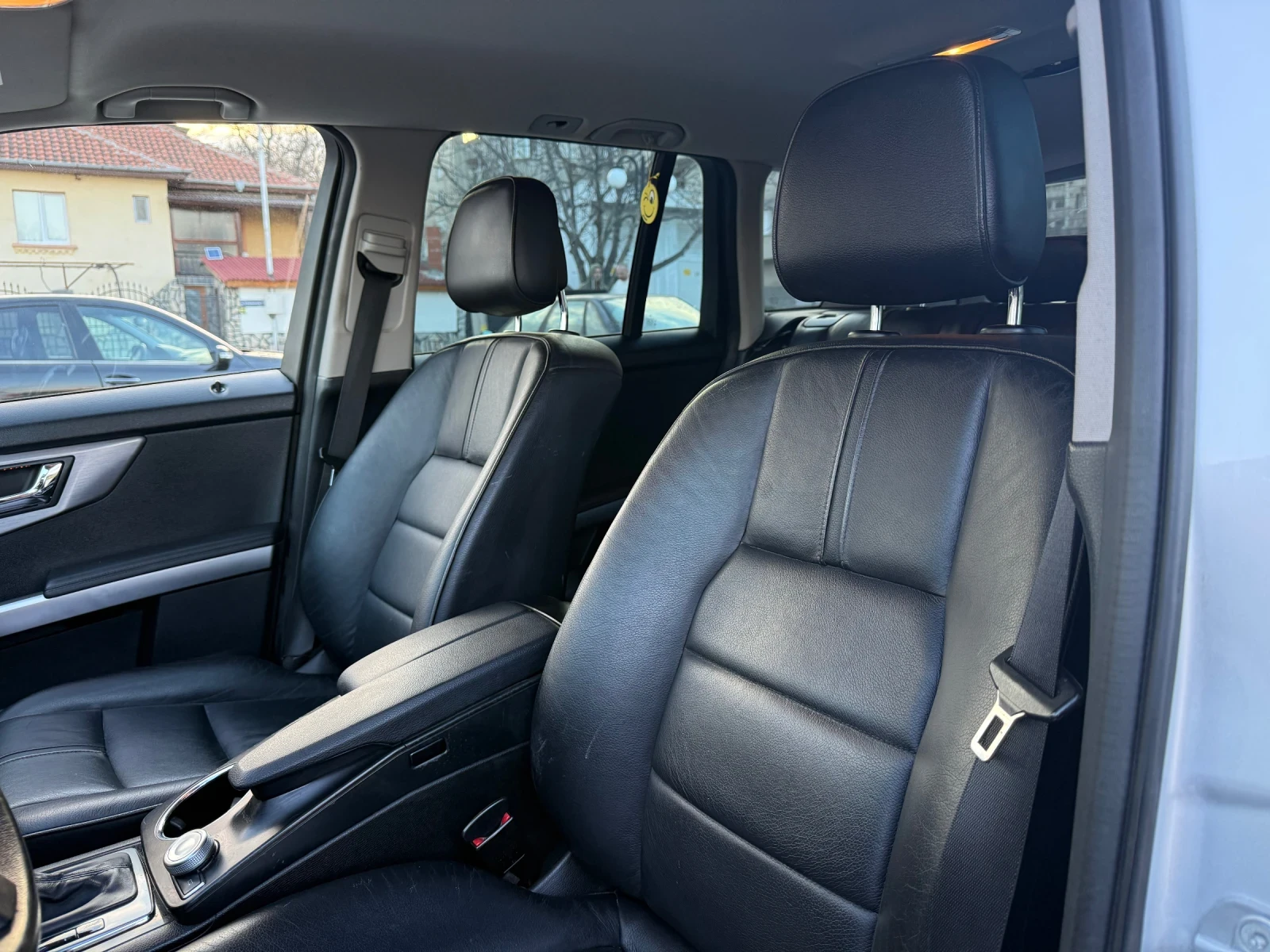 Mercedes-Benz GLK 4MATIC* ГАЗ/Нави/Кожа/Подгрев/Парктроник, снимка 15 - Автомобили и джипове - 55982326