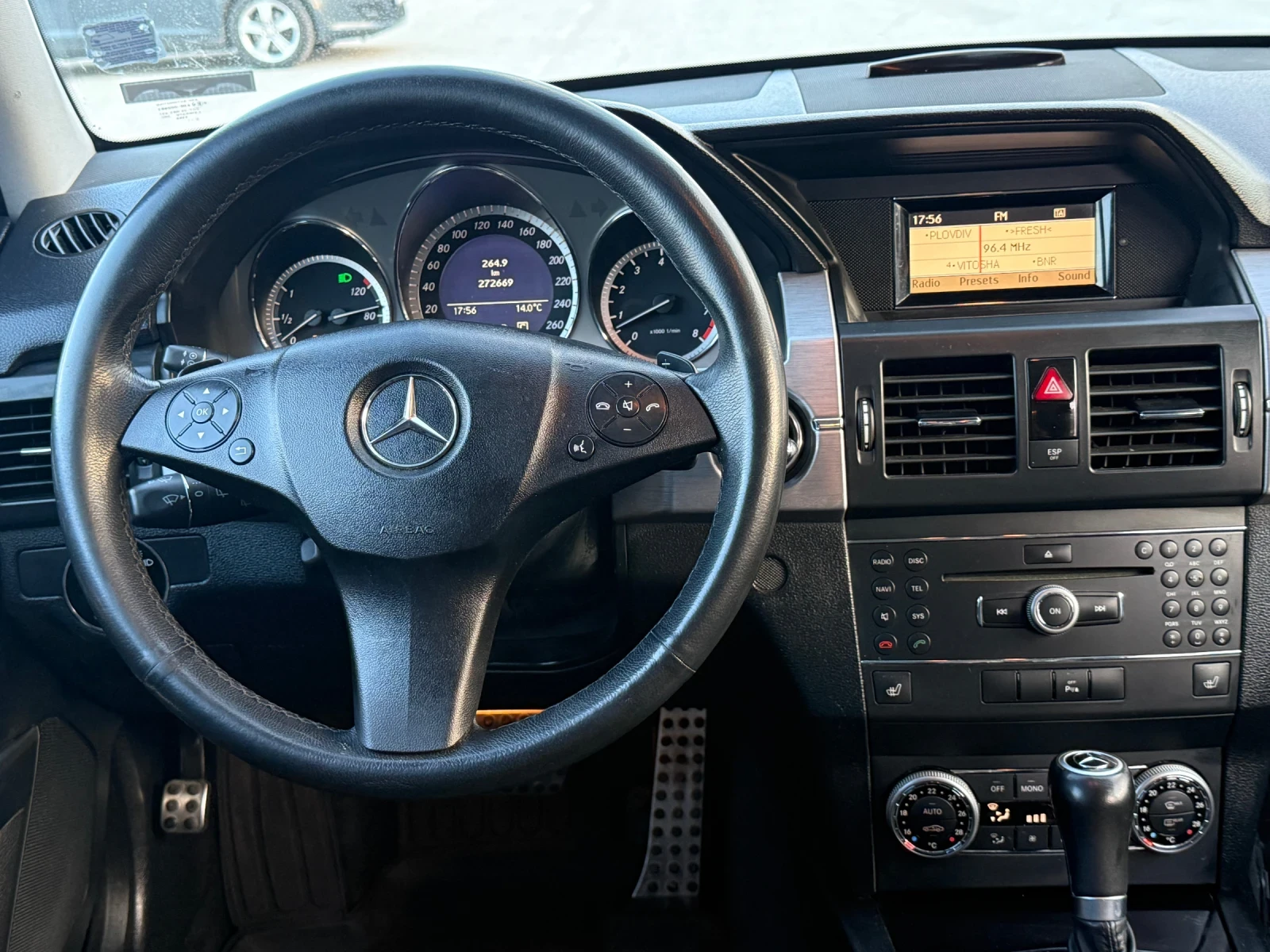 Mercedes-Benz GLK 4MATIC* ГАЗ/Нави/Кожа/Подгрев/Парктроник, снимка 16 - Автомобили и джипове - 55982326