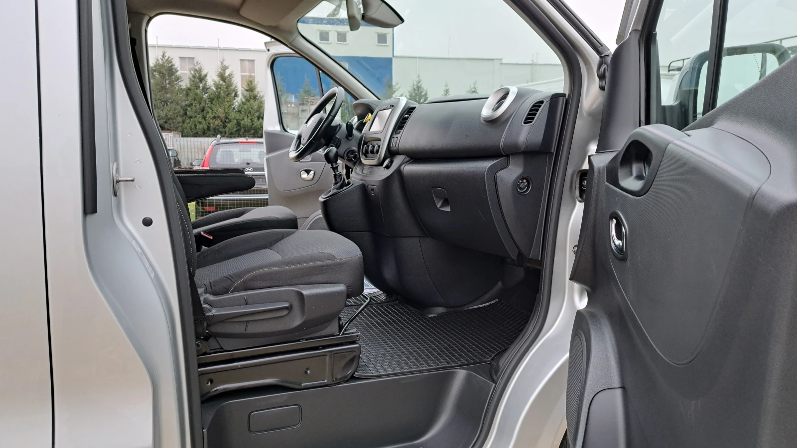 Fiat Talento 1.6ECOJET-145PS/НАВИГАЦИЯ/КАМЕРА/АВТОПИЛОТ/ЛЕД/EU6, снимка 7 - Бусове и автобуси - 54059875