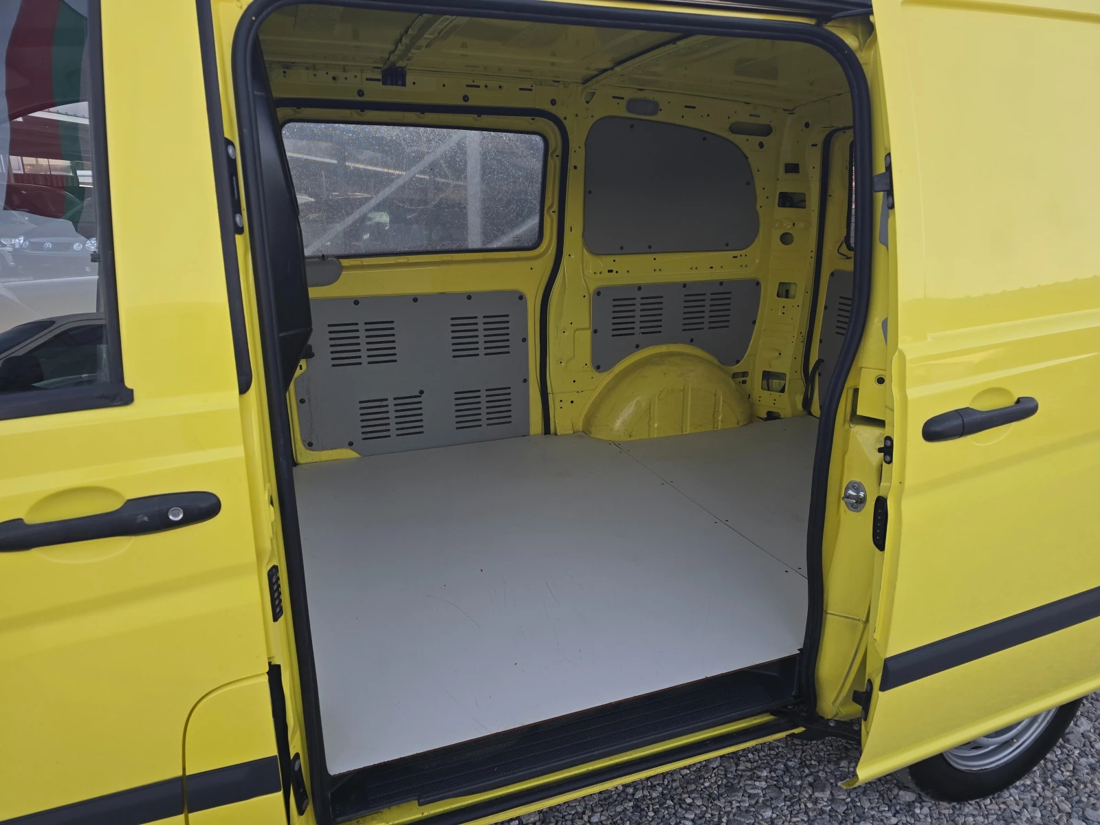 Mercedes-Benz Vito 2.2CDI KLIMA, снимка 14 - Бусове и автобуси - 56410101