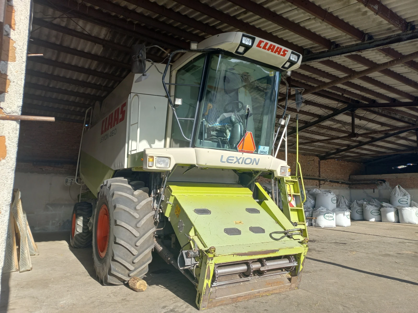 Комбайн Claas Lexion 460 - изображение 6