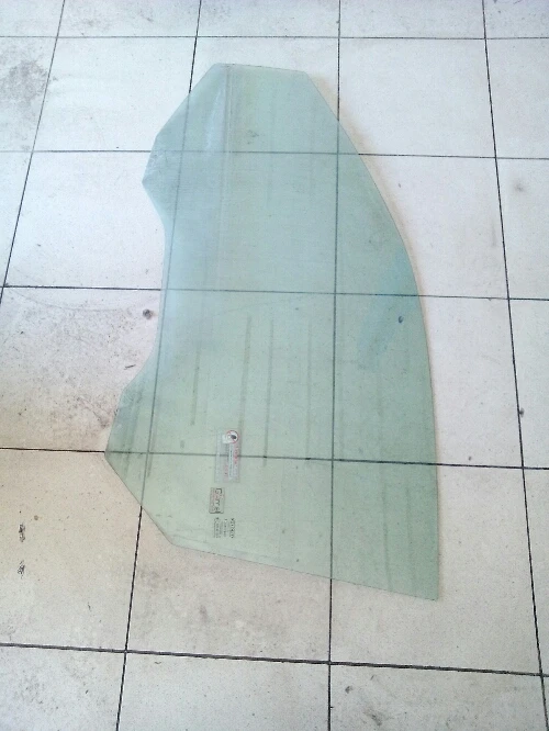 Стъкло предно ляво Фиат Стило 2врати