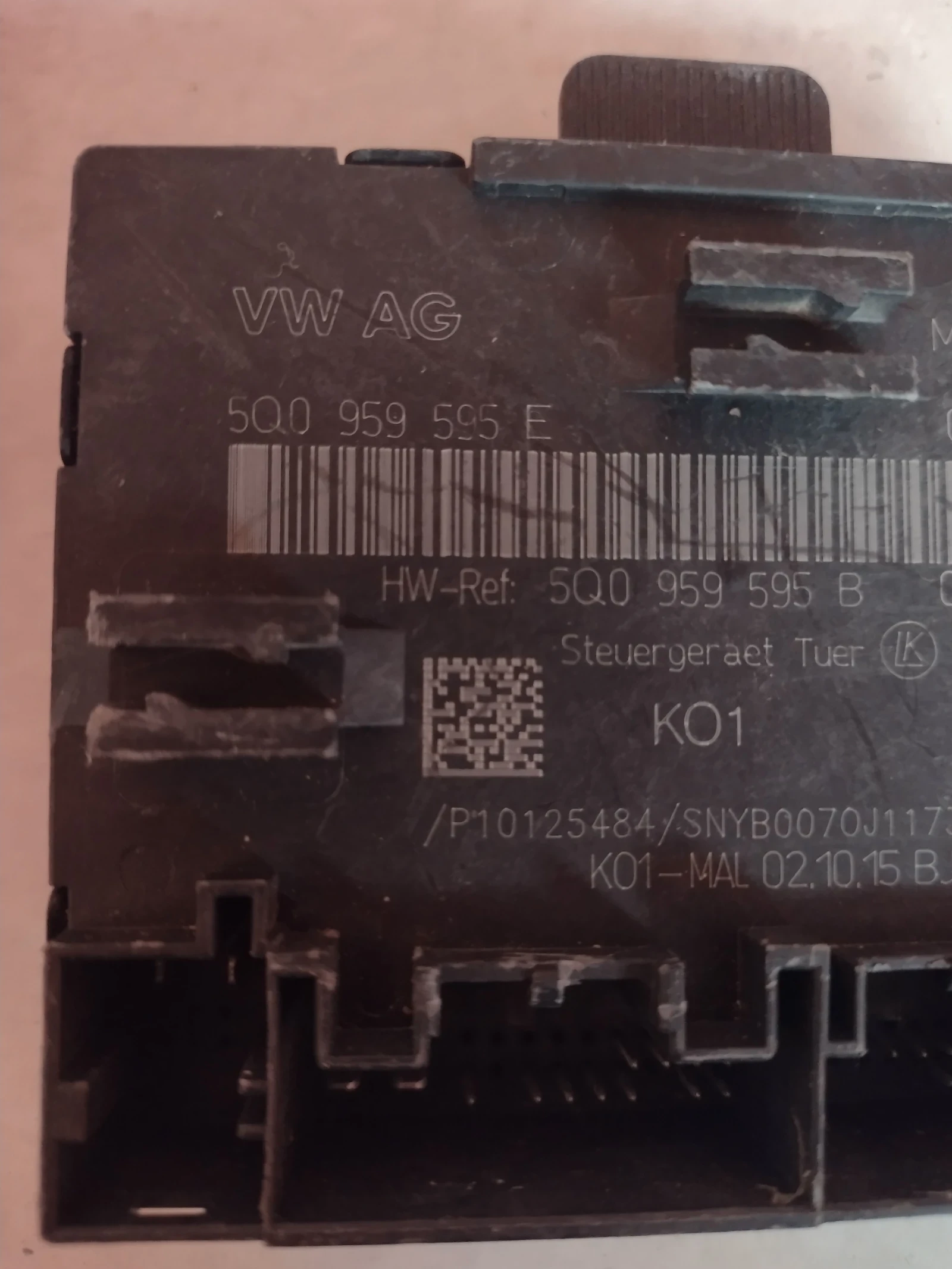 5Q0959595E      VW PASSAT B8  5Q0 959 595 E | Mobile.bg   2