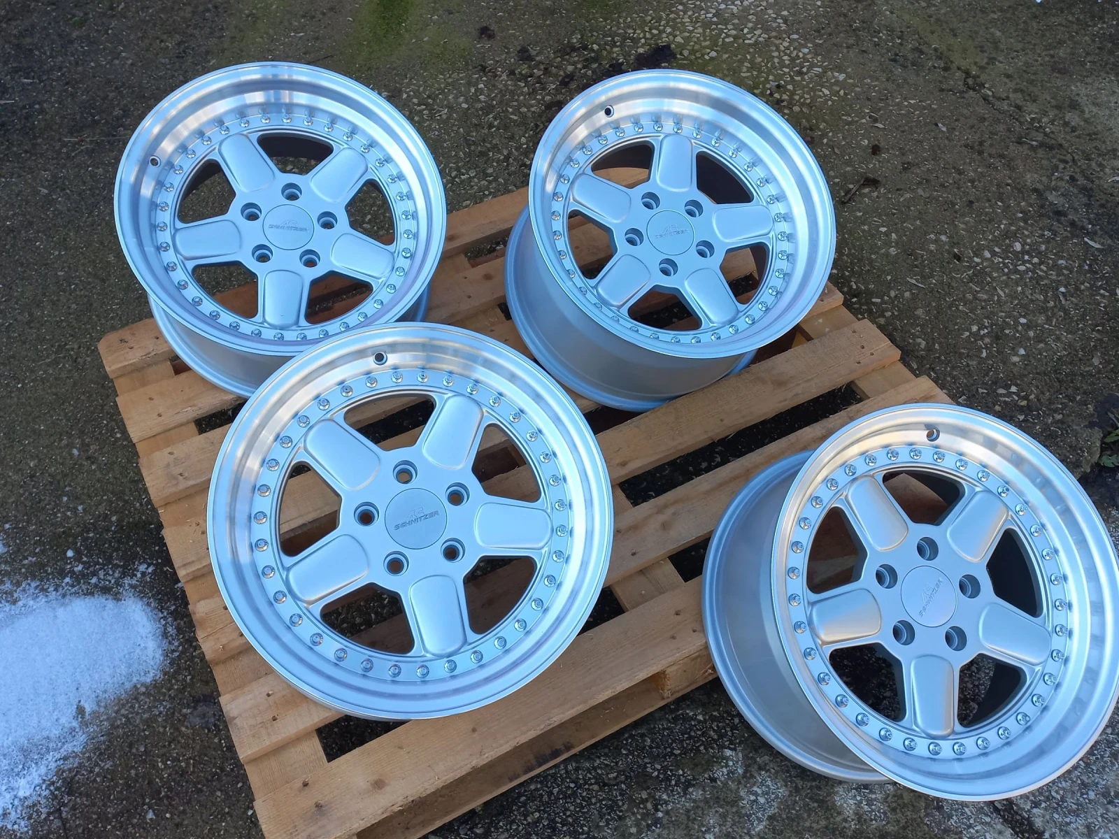 ������ �� BMW | Mobile.bg � ����������� 4