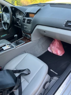 Mercedes-Benz C 320, снимка 8