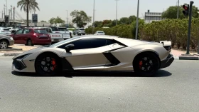 Lamborghini Revuelto 6.5 V12 HPEV / CERAMIC / CARBON, снимка 5