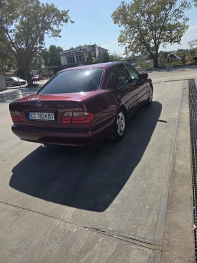 Mercedes-Benz E 320, снимка 8