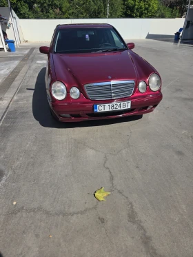Mercedes-Benz E 320, снимка 1