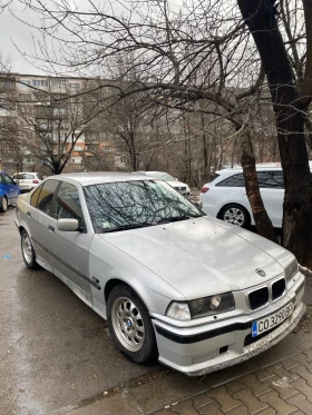 BMW 320, снимка 3