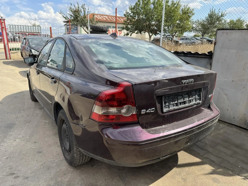 Volvo S40 2.0, снимка 3 - Автомобили и джипове - 47263709