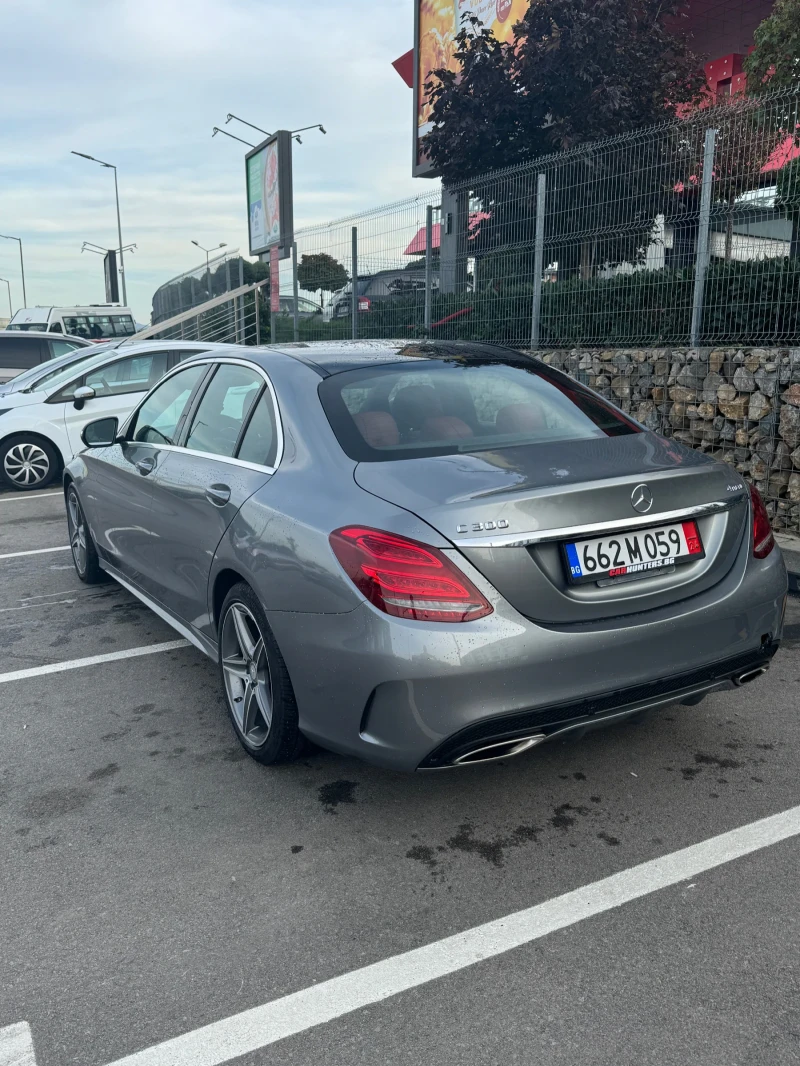 Mercedes-Benz C 300 4 Matic, снимка 3 - Автомобили и джипове - 48049452