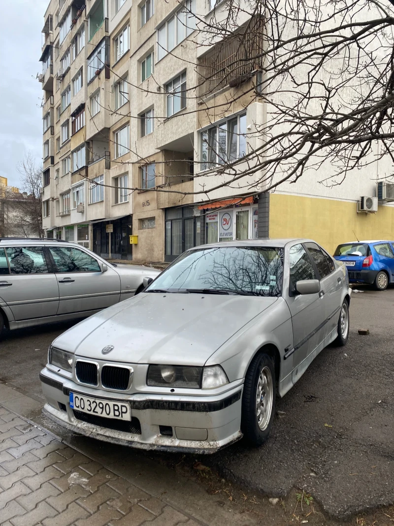 BMW 320, снимка 2 - Автомобили и джипове - 48456994