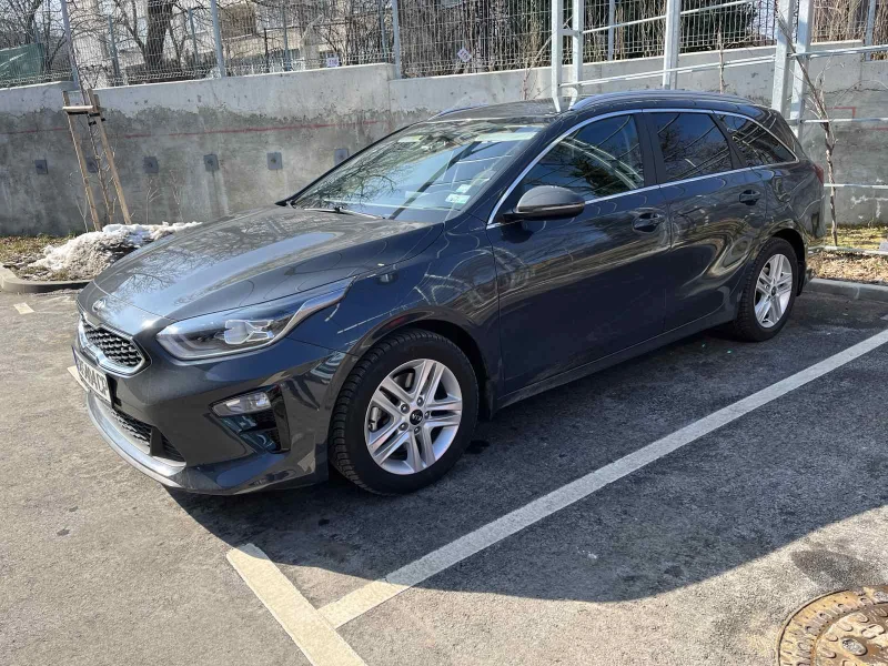 Kia Ceed Executive, снимка 6 - Автомобили и джипове - 48524062